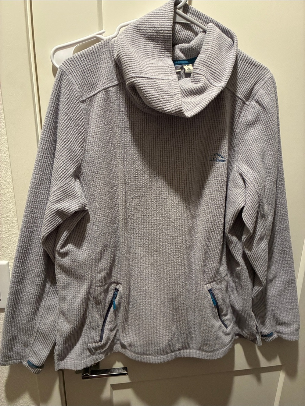 L.L.Bean Women’s XL Textured Fleece Cowl Neck Pullover – Gray - Picture 2 of 5